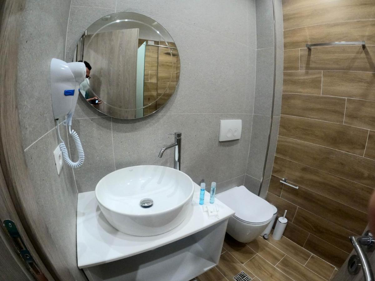 Afrodite Suites Saranda Dış mekan fotoğraf