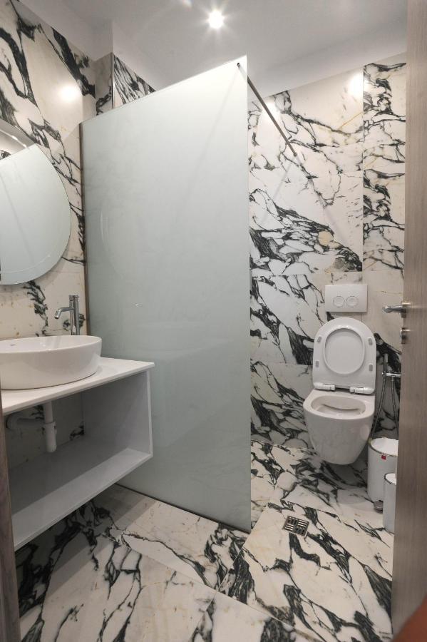 Afrodite Suites Saranda Dış mekan fotoğraf