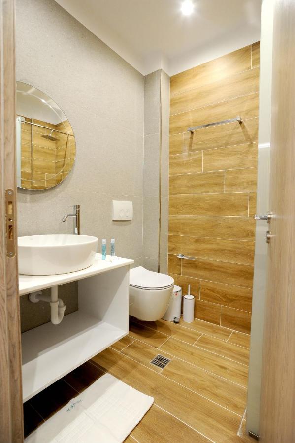 Afrodite Suites Saranda Dış mekan fotoğraf